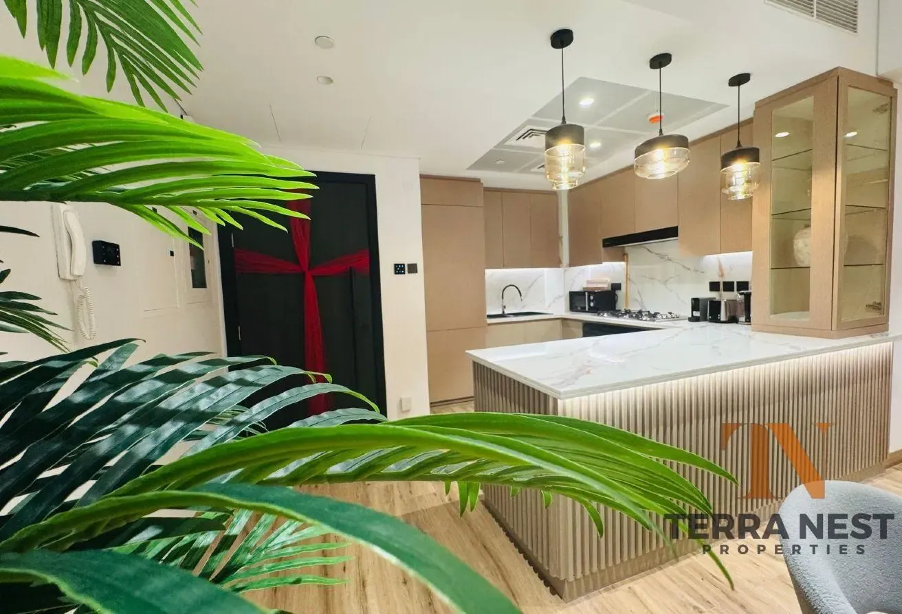 LUXURIOUSLY FURNISHED 2BR | 2 PARKINGS | NEAR EXIT