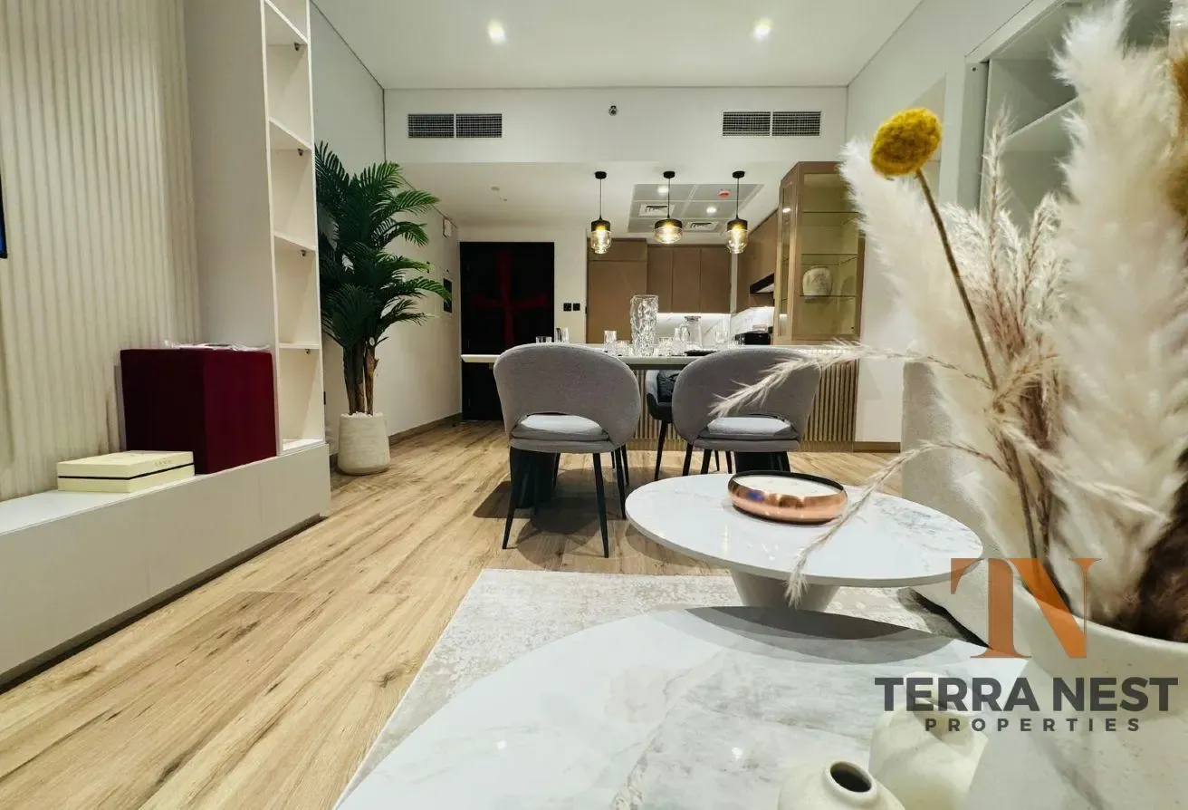 LUXURIOUSLY FURNISHED 2BR | 2 PARKINGS | NEAR EXIT