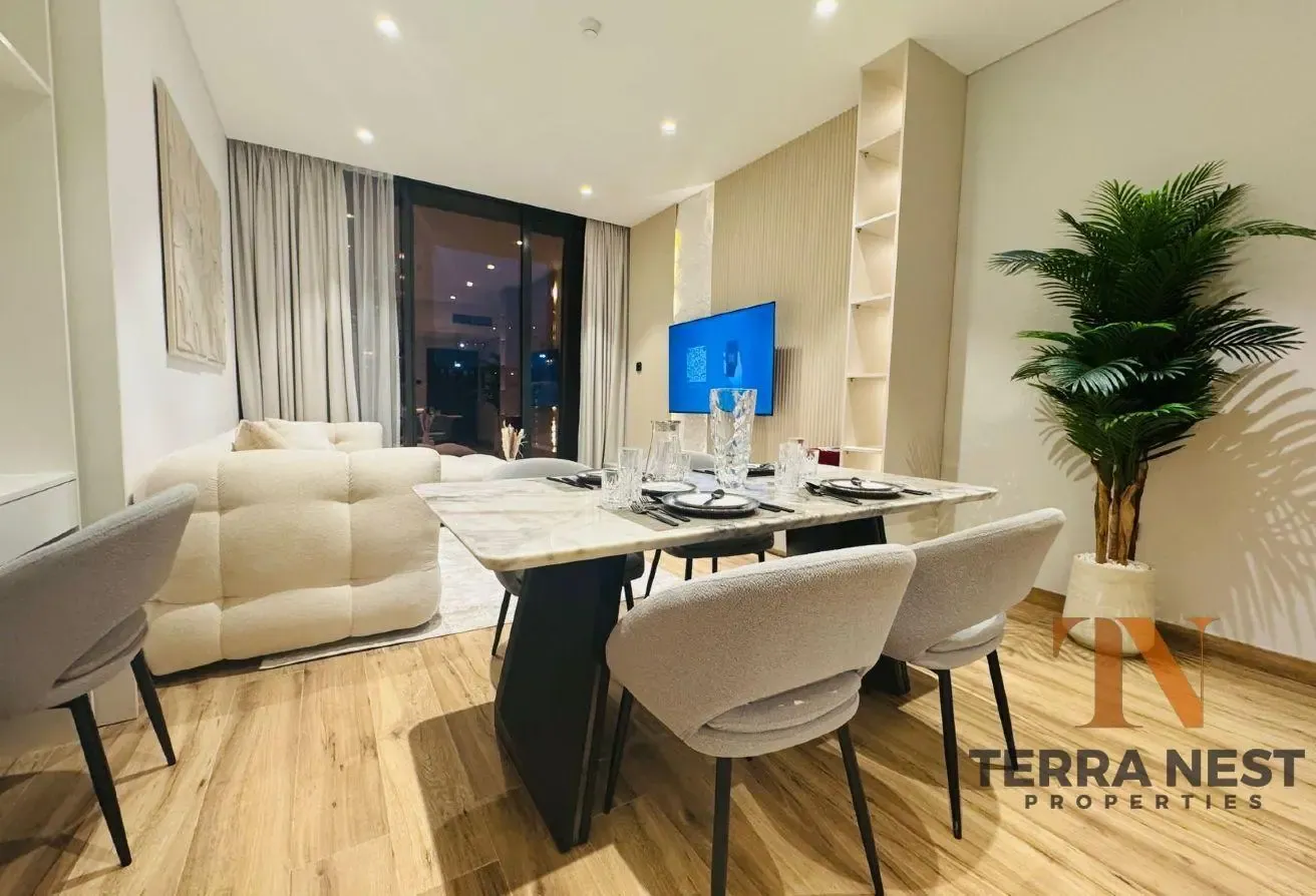 LUXURIOUSLY FURNISHED 2BR | 2 PARKINGS | NEAR EXIT