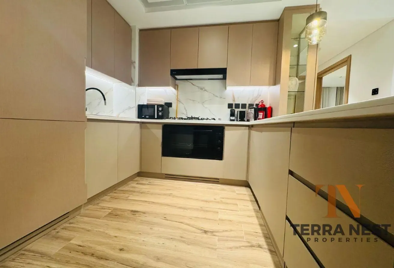 LUXURIOUSLY FURNISHED 2BR | 2 PARKINGS | NEAR EXIT