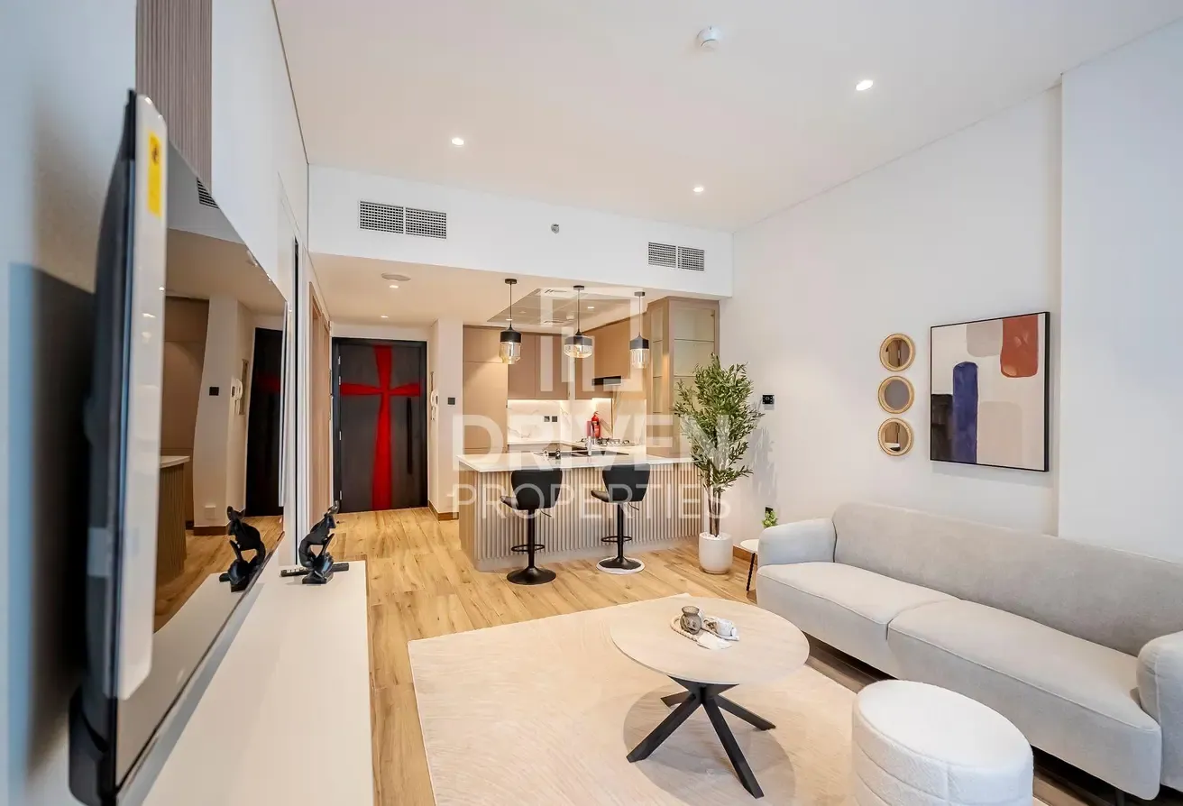 Brand New Unit | Fully Furnished | Vacant