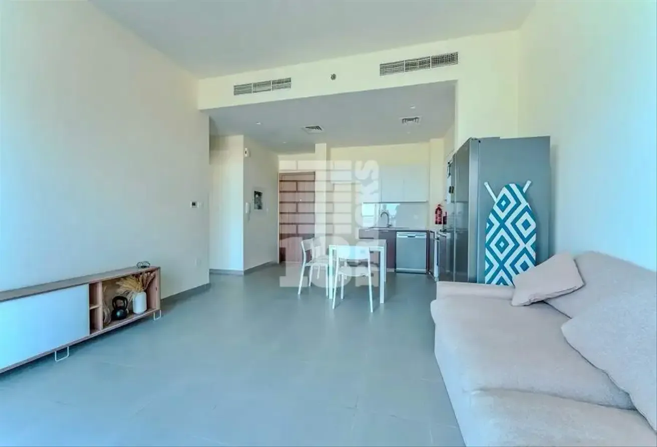 Furnished | Chiller Free | Golf Course View