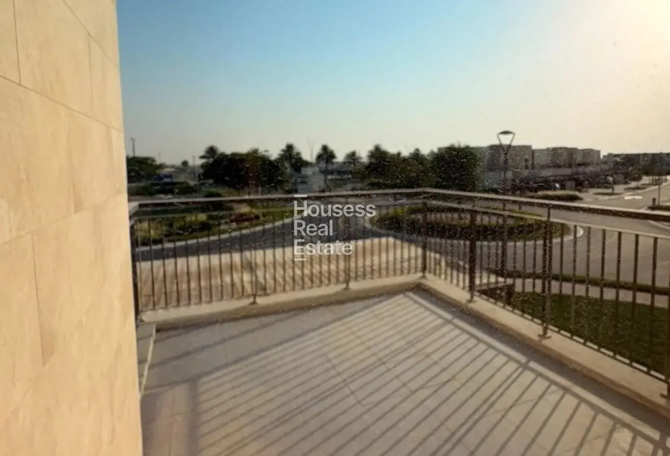 Vacant | Furnished | Near Amenities