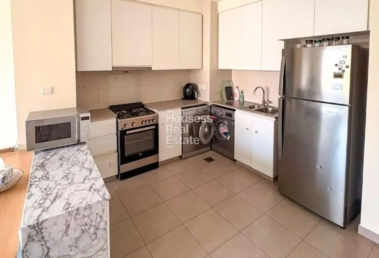 Vacant | Furnished | Near Amenities