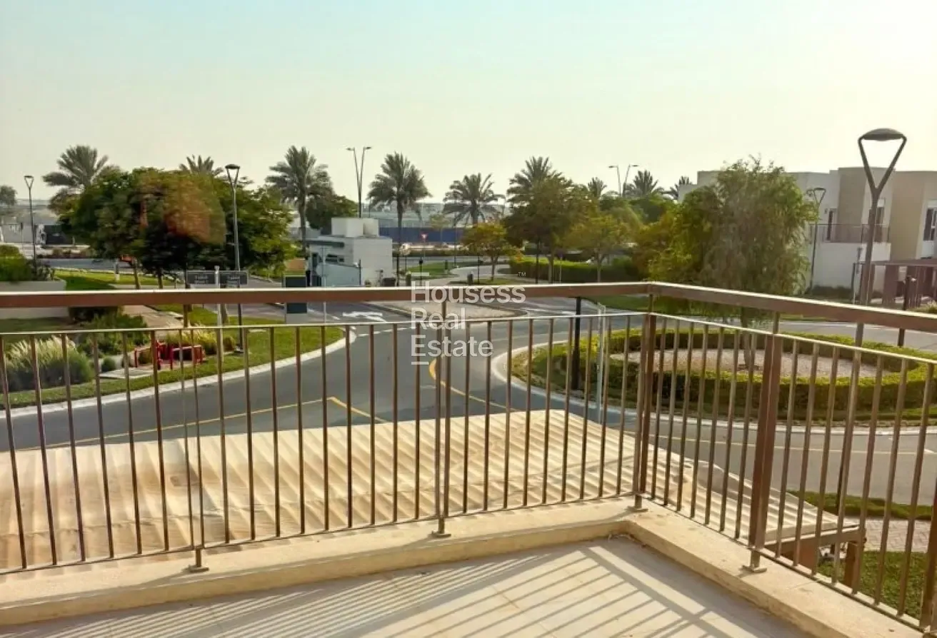 Vacant | Furnished | Near Amenities