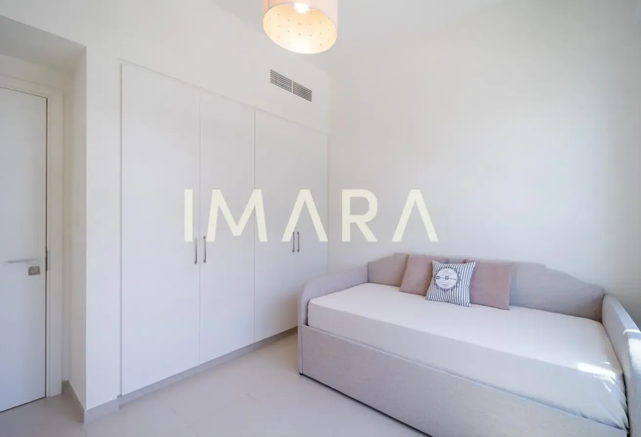 Ready To Move | Chiller Free | Fully Furnished