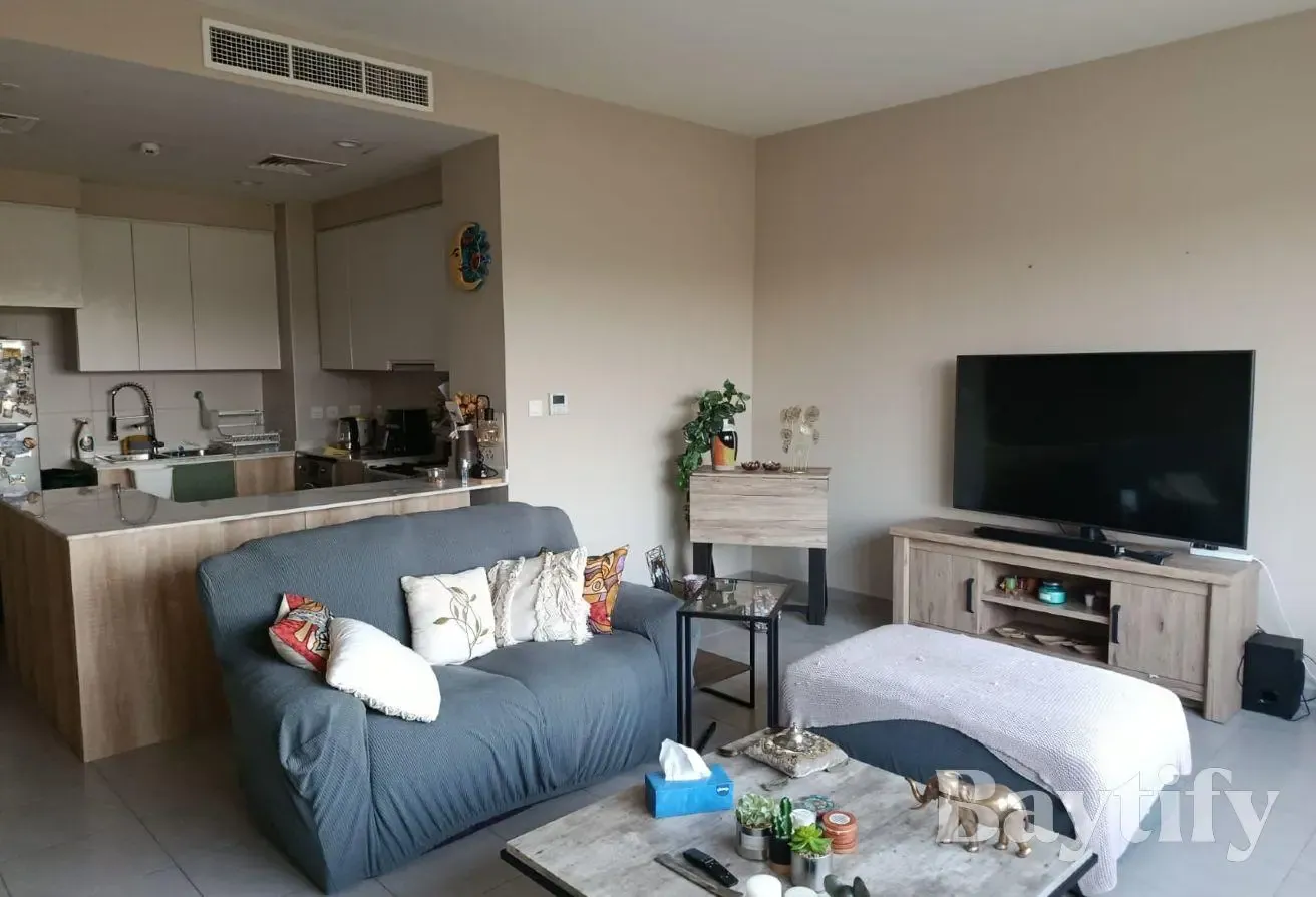 MULTIPLE CHEQUES | FURNISHED | CORNER UNIT