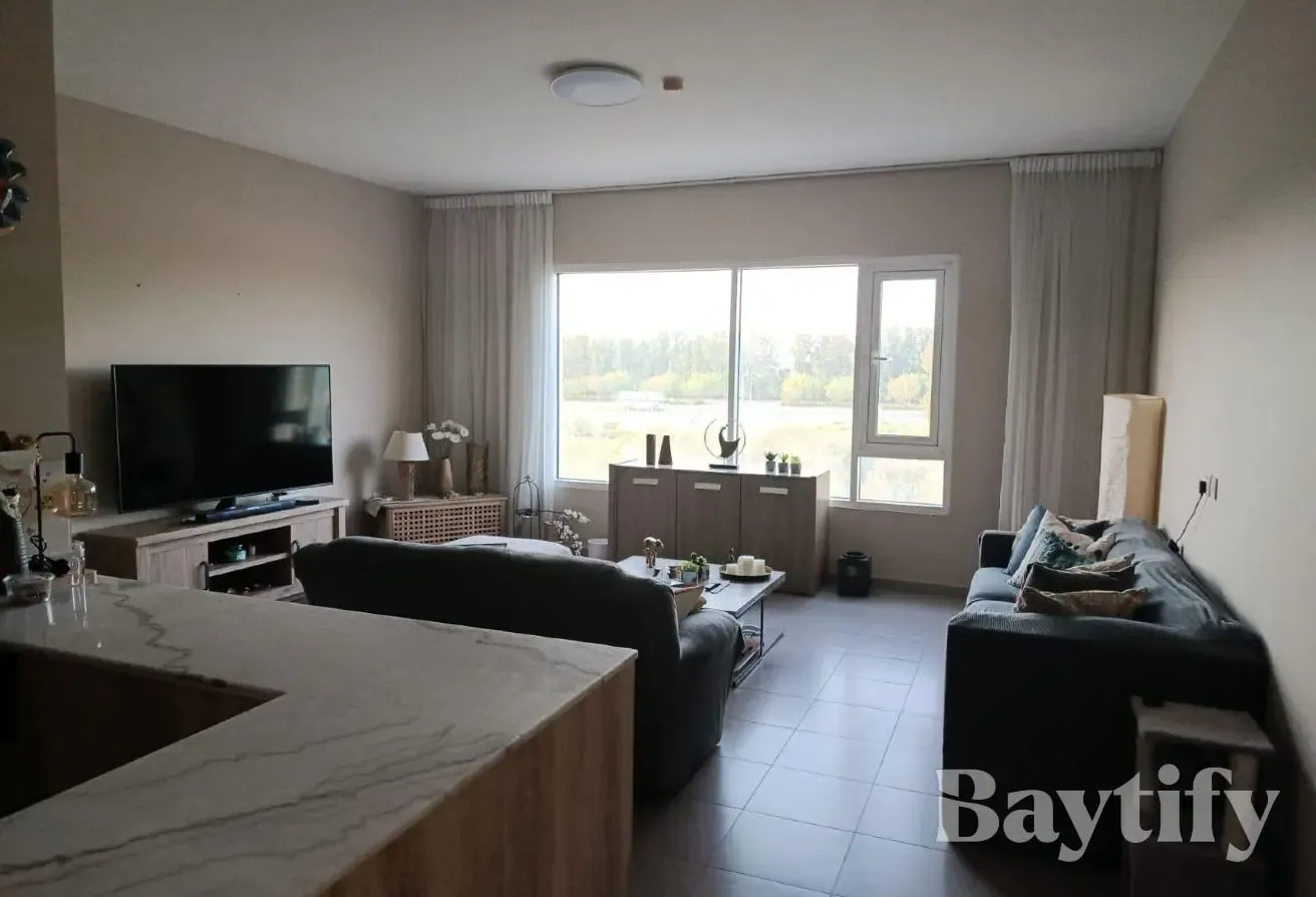 MULTIPLE CHEQUES | FURNISHED | CORNER UNIT