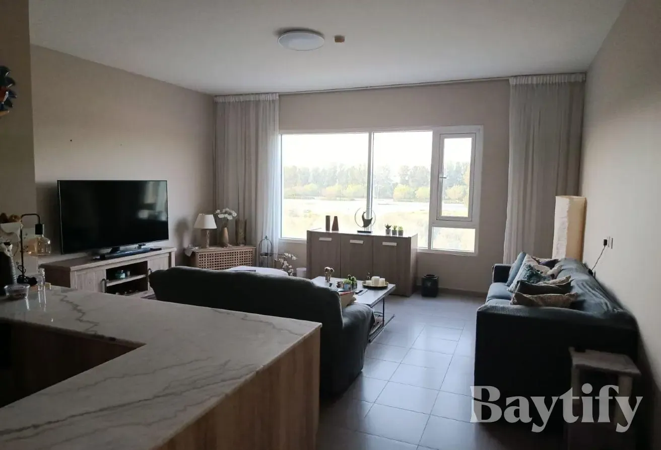 MULTIPLE CHEQUES | FURNISHED | CORNER UNIT