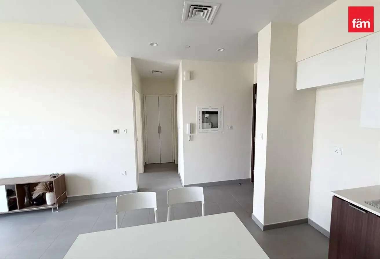 Golf View | Bright Layout | Chiller Free