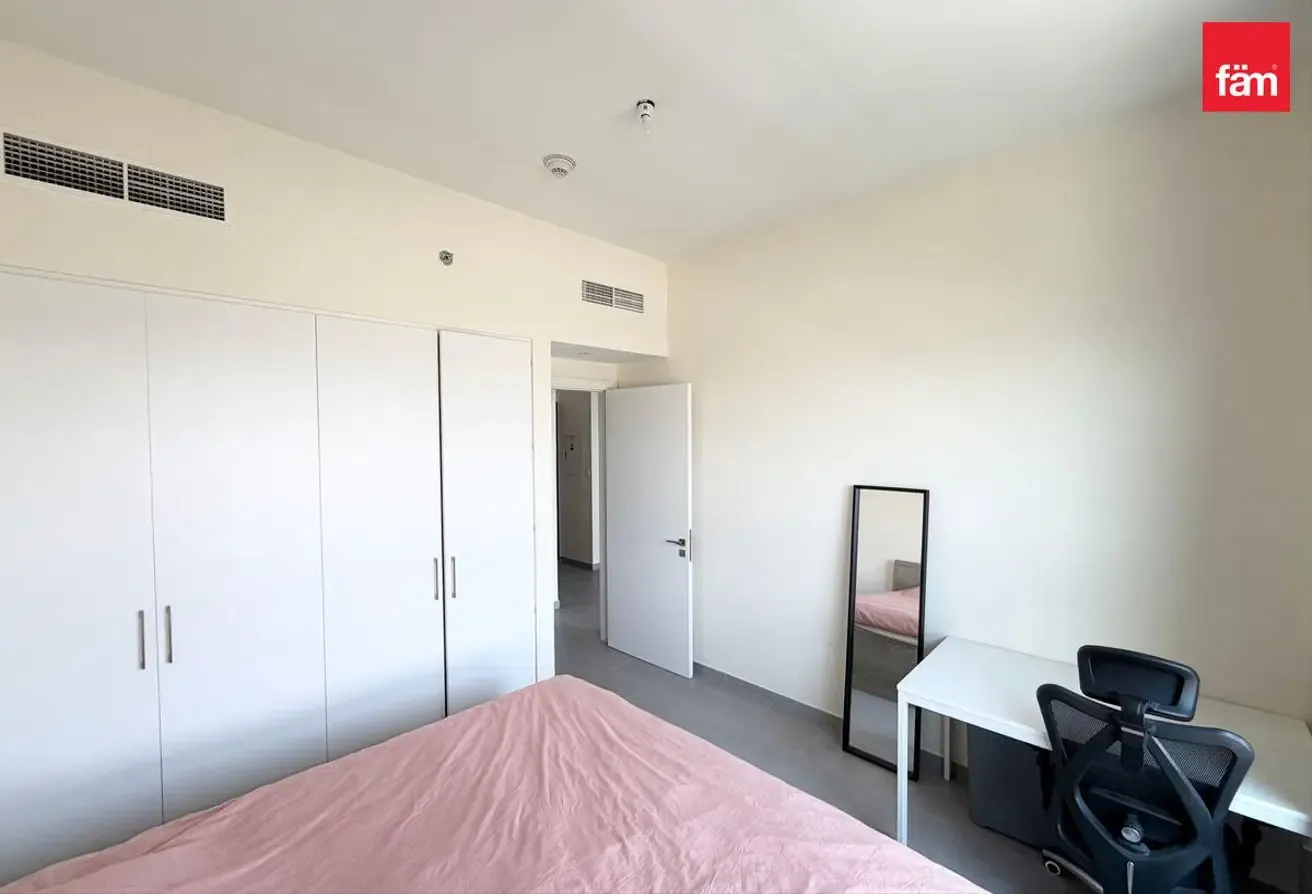 Golf View | Bright Layout | Chiller Free