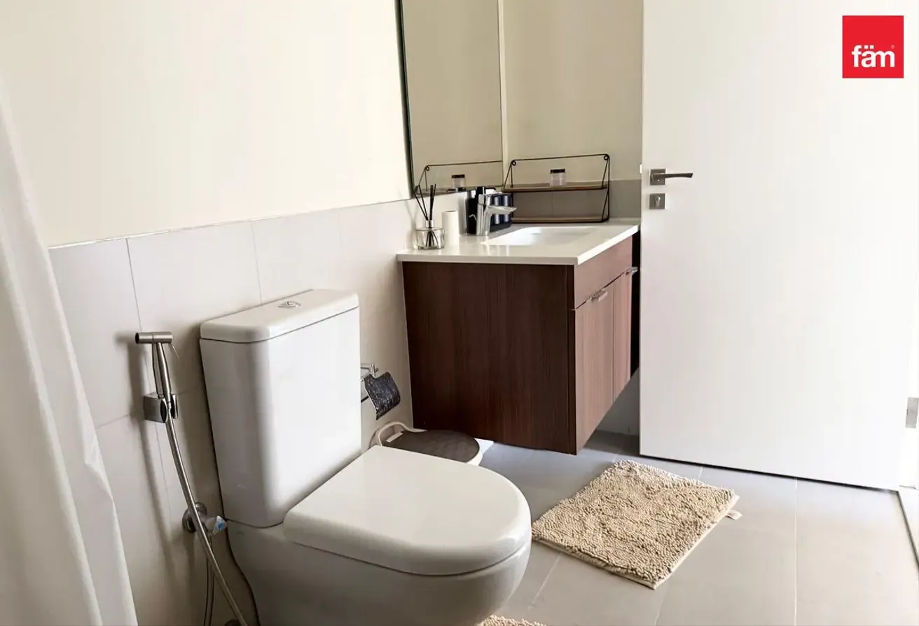 Golf View | Bright Layout | Chiller Free
