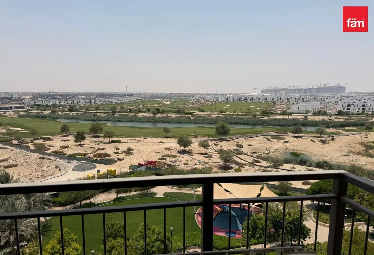 Golf View | Bright Layout | Chiller Free