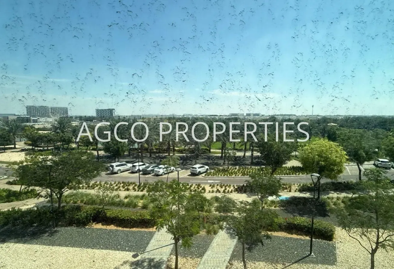 Prime Location | 1 Bed Room | Partial Golf View