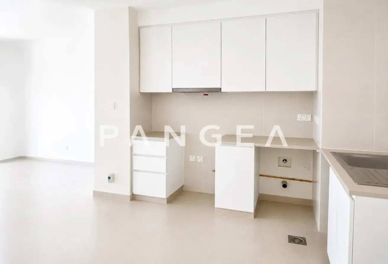 Vacant | Options Available | Urbana Specialist