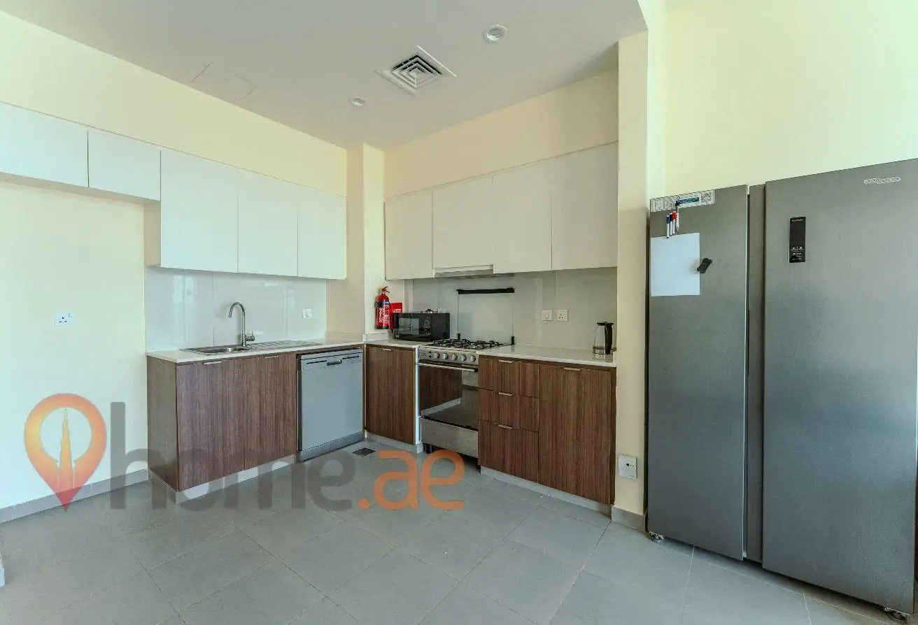 Vacant | Spacious 1BR | Golf Views