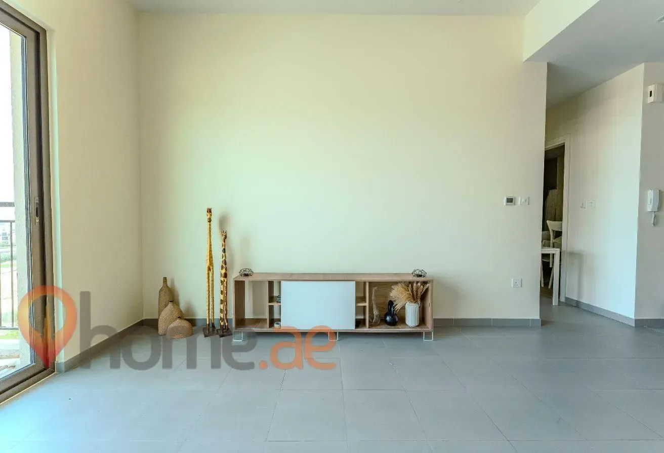 Vacant | Spacious 1BR | Golf Views