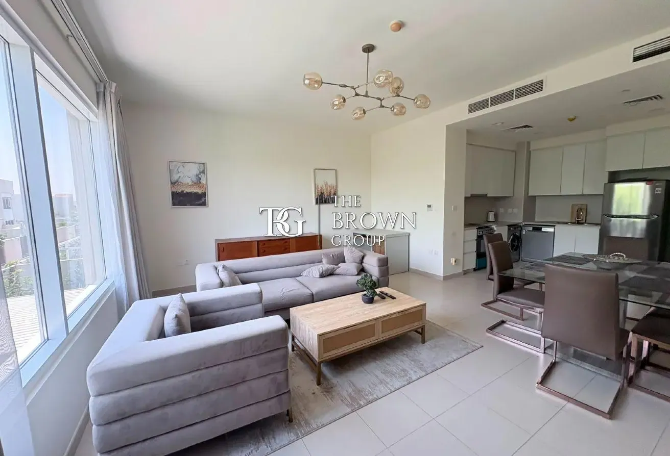 Spacious Furnished 2BR | Vacant