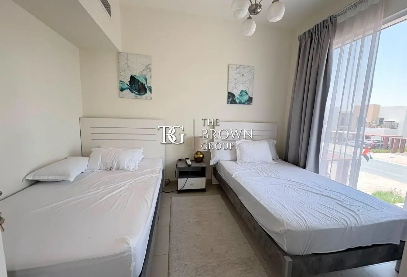 Spacious Furnished 2BR | Vacant