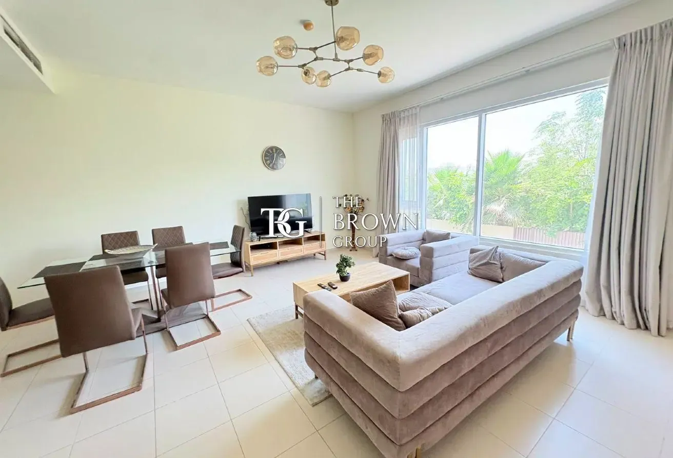 Spacious Furnished 2BR | Vacant