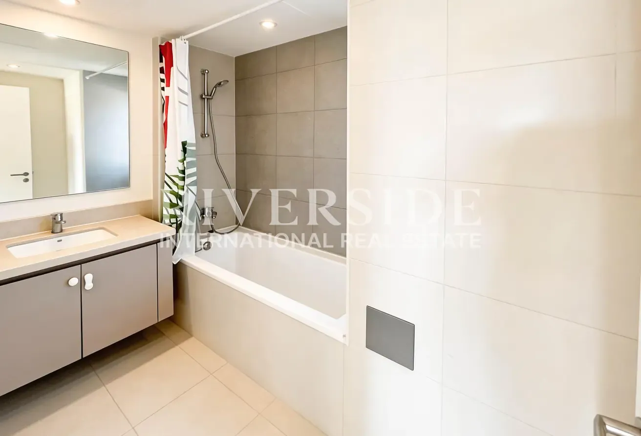 Single Row | Fully Upgraded  | Rare Ground Floor