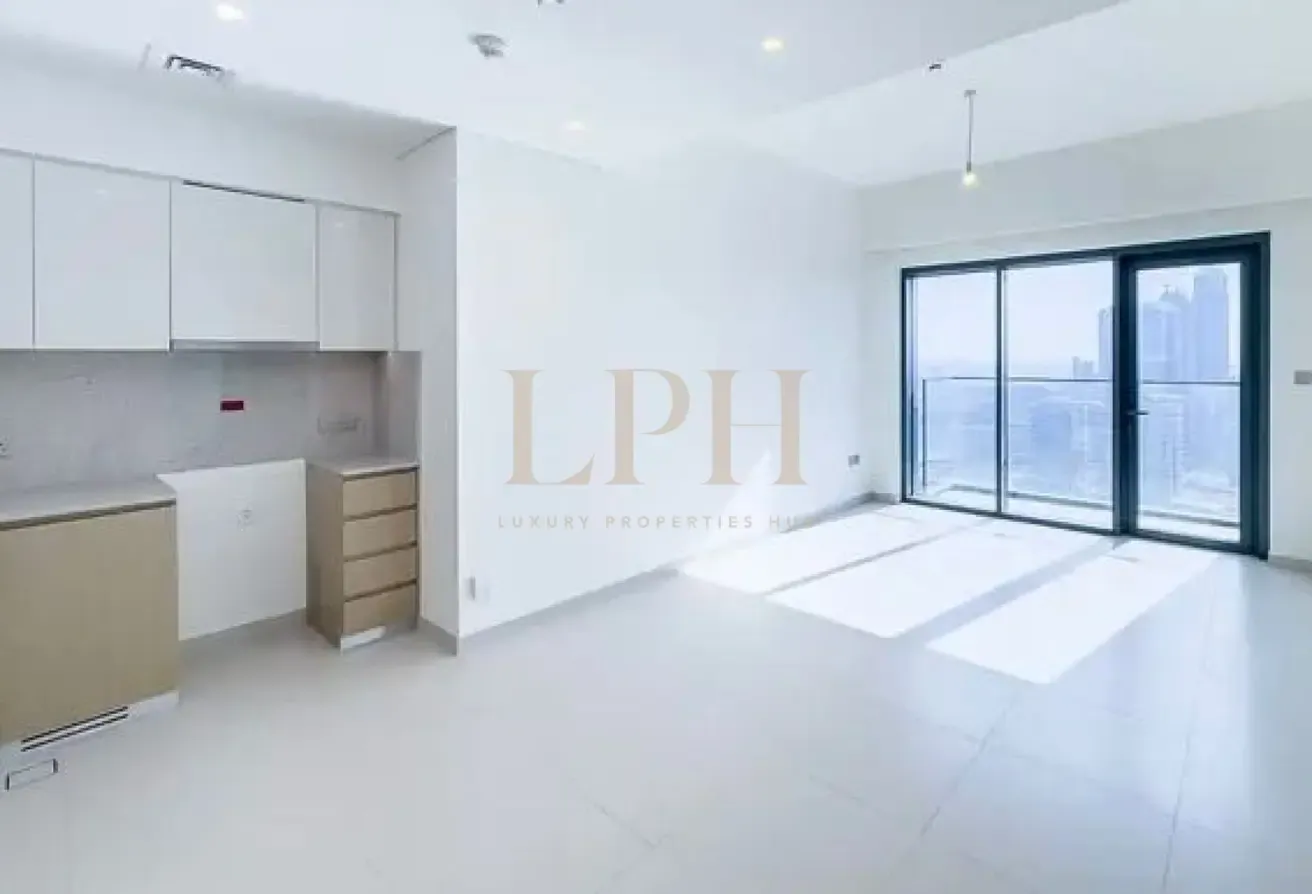 Canal View | Chiller Free | High Floor