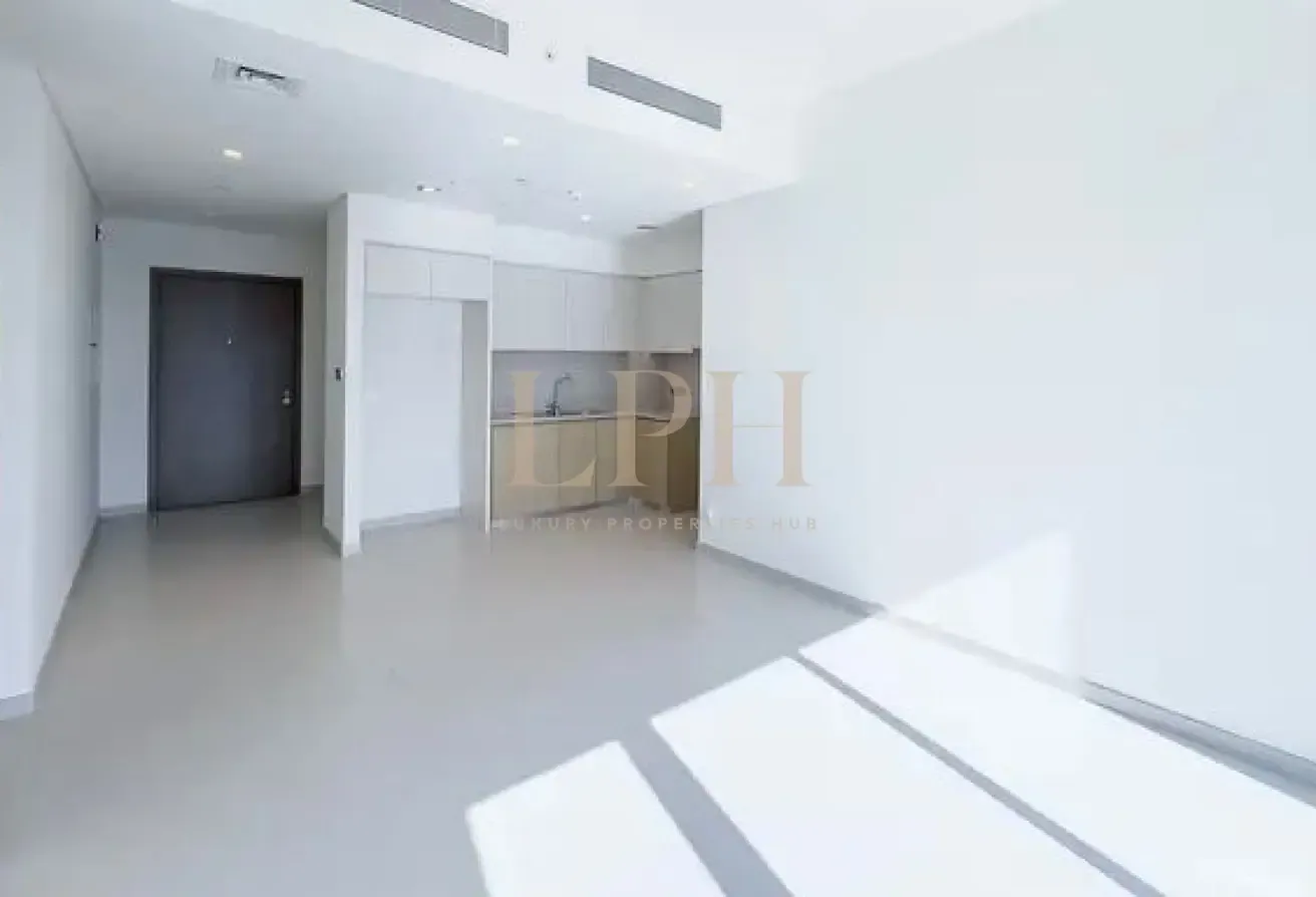 Canal View | Chiller Free | High Floor