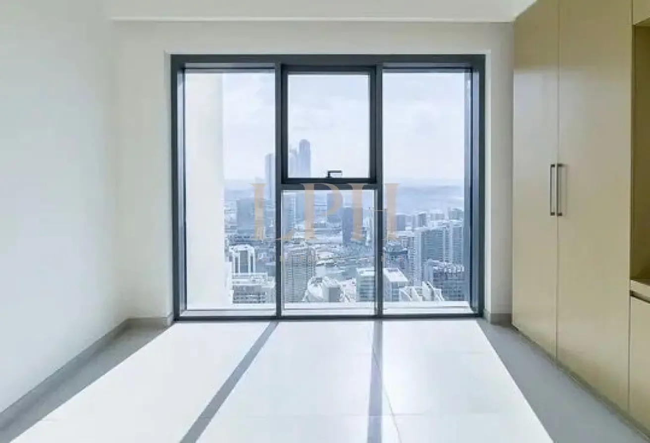 Canal View | Chiller Free | High Floor