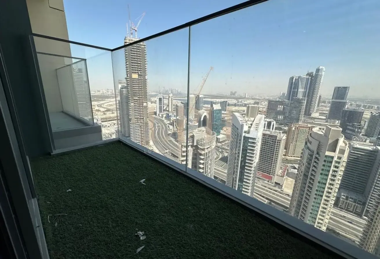 Canal View | Chiller Free | High Floor