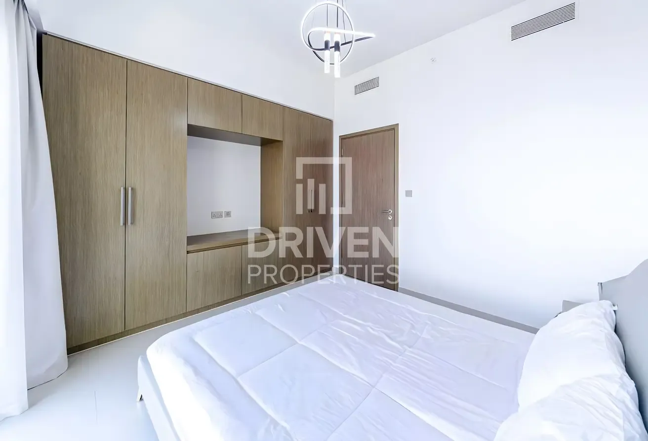 High Floor | Modern Furnishings | Community Views