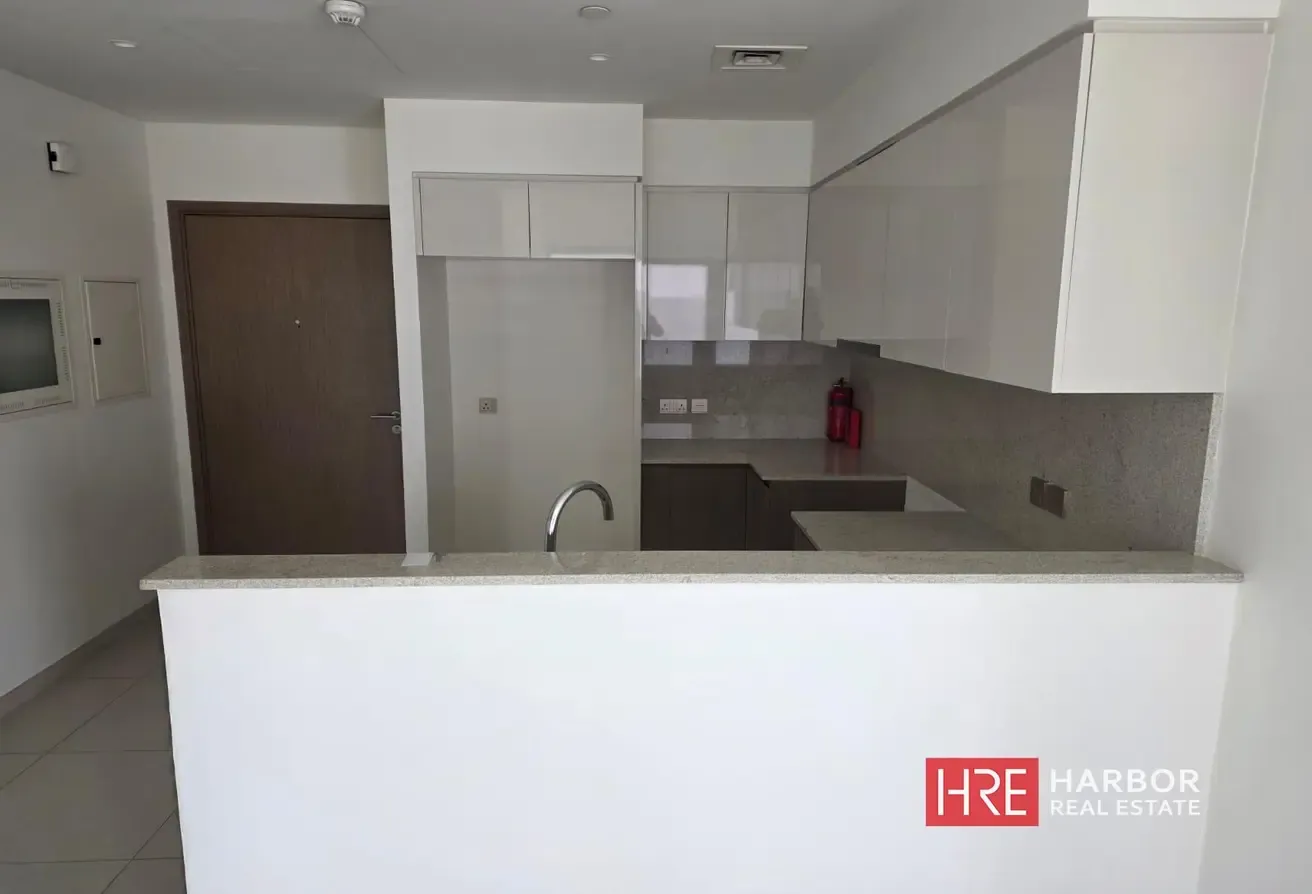 Burj Khalifa View | Elegant Unit | Close to Dubai Mall