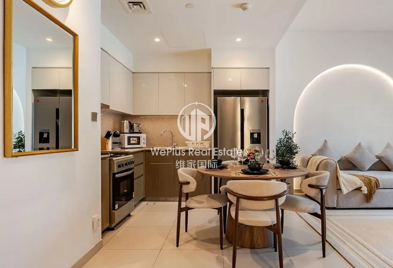 Burj Khalifa View | Fully Furnished | Vacant