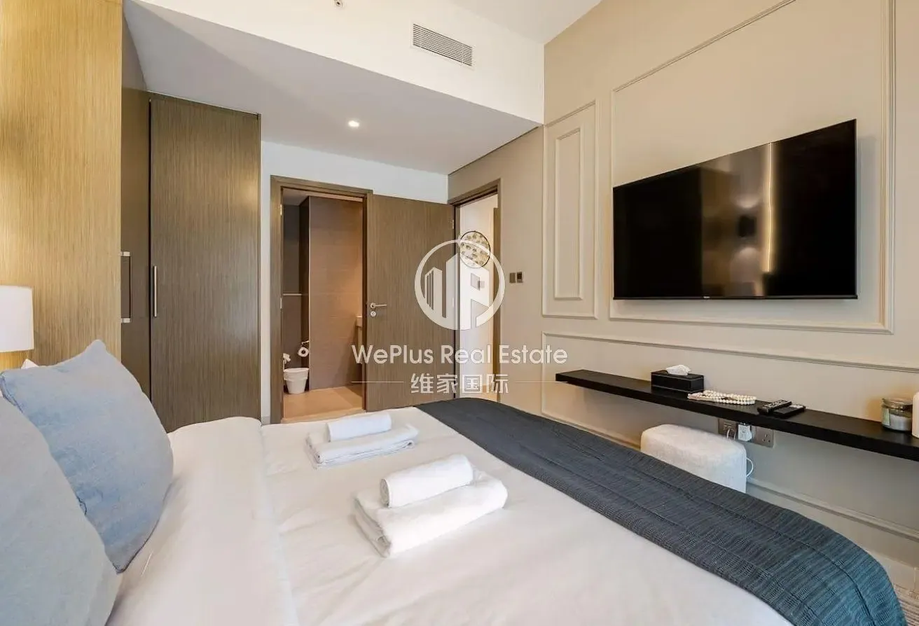 Burj Khalifa View | Fully Furnished | Vacant
