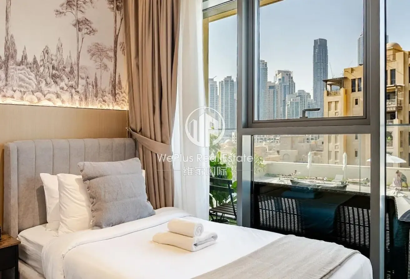 Burj Khalifa View | Fully Furnished | Vacant