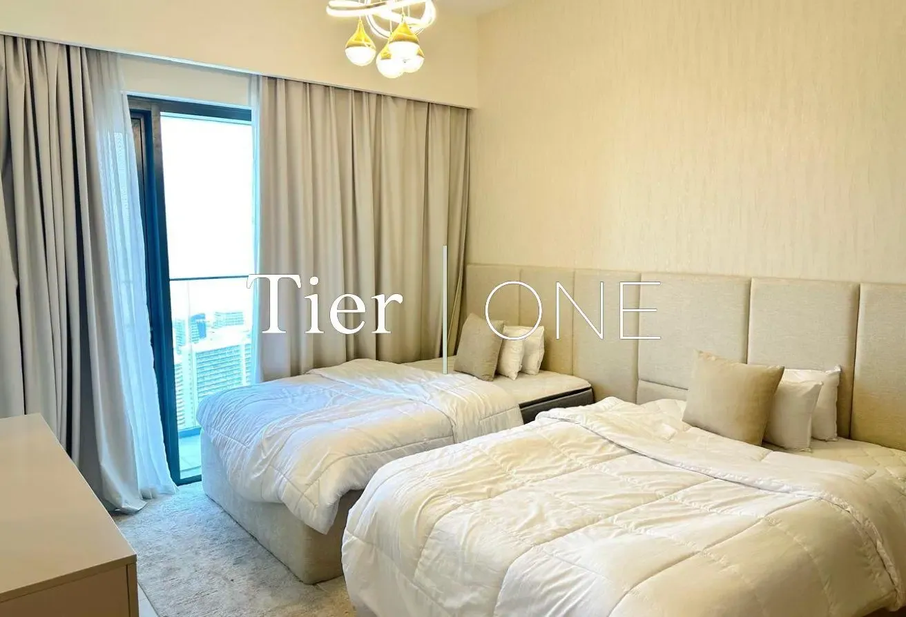 FULLY FURNISHED |SPACIOUS LAYOUT | VACANT NOW