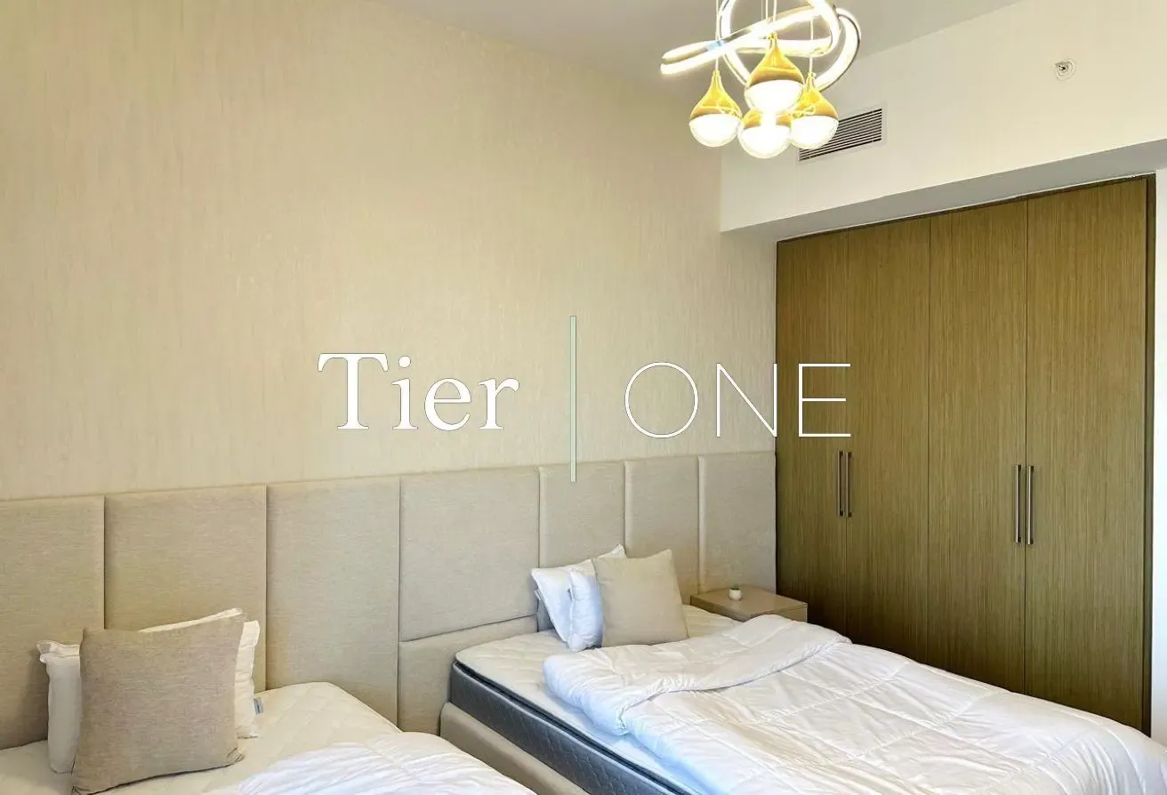FULLY FURNISHED |SPACIOUS LAYOUT | VACANT NOW