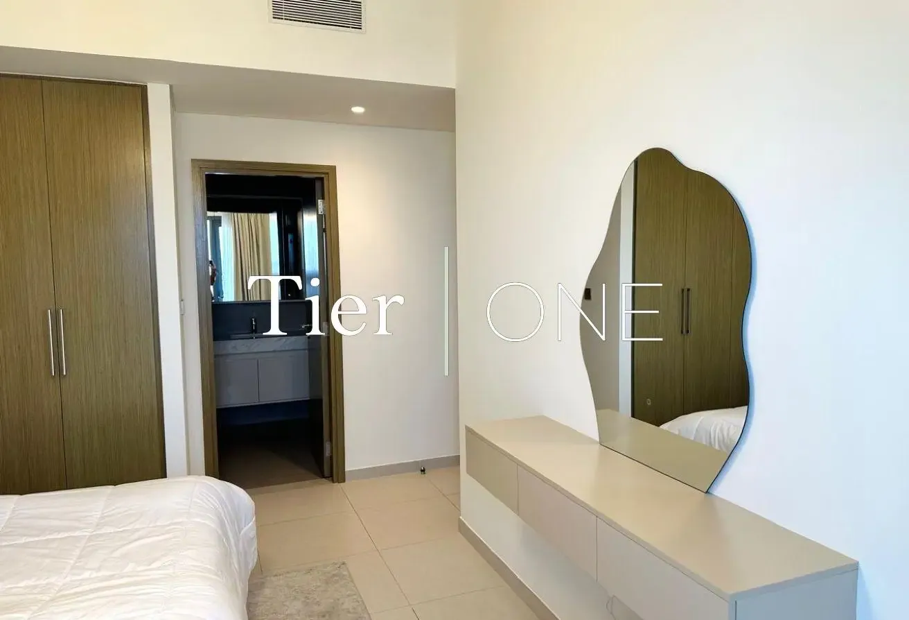 FULLY FURNISHED |SPACIOUS LAYOUT | VACANT NOW