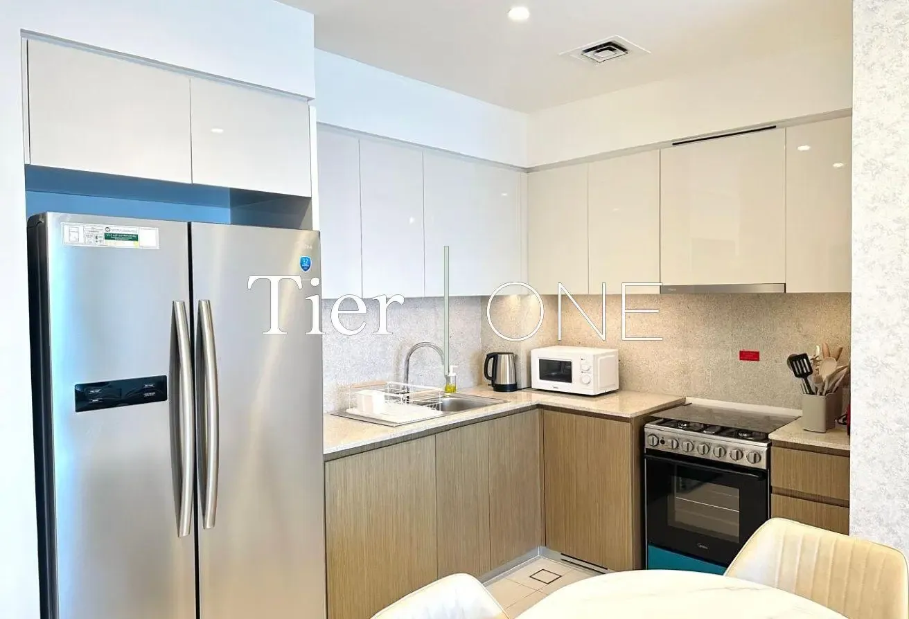 FULLY FURNISHED |SPACIOUS LAYOUT | VACANT NOW