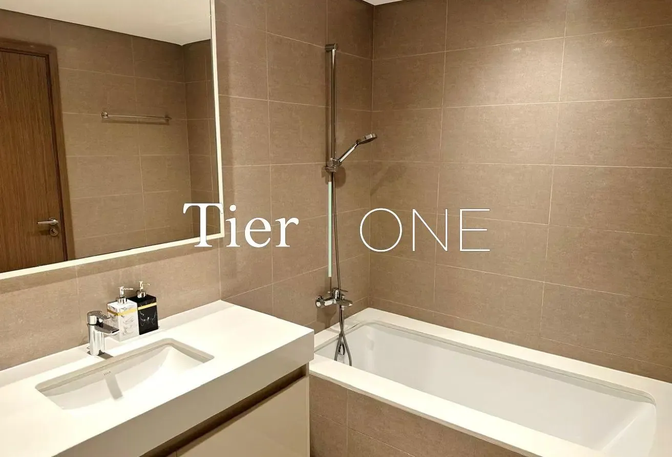 FULLY FURNISHED |SPACIOUS LAYOUT | VACANT NOW