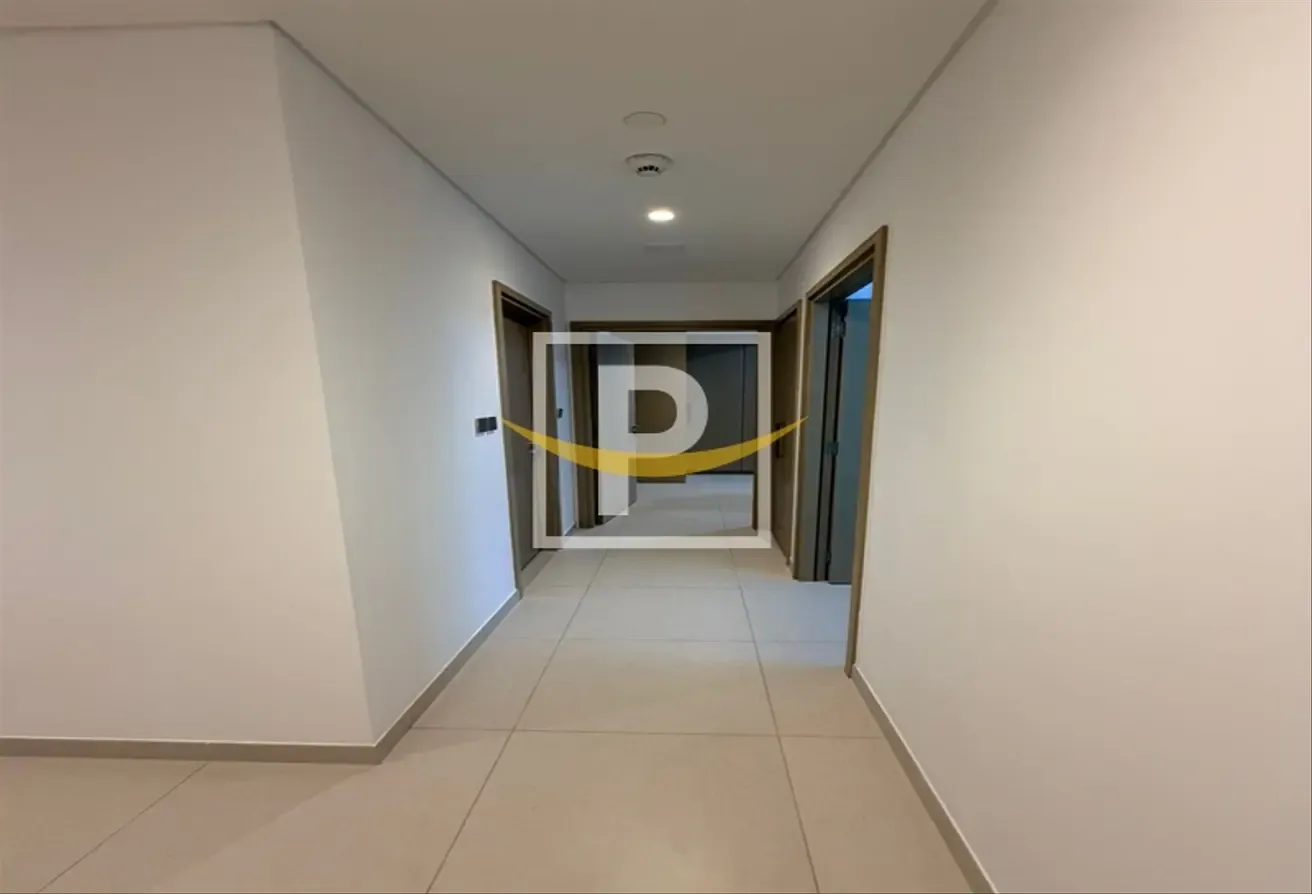 Spacious 2-BR Apartment |  Burj Khalifa Community