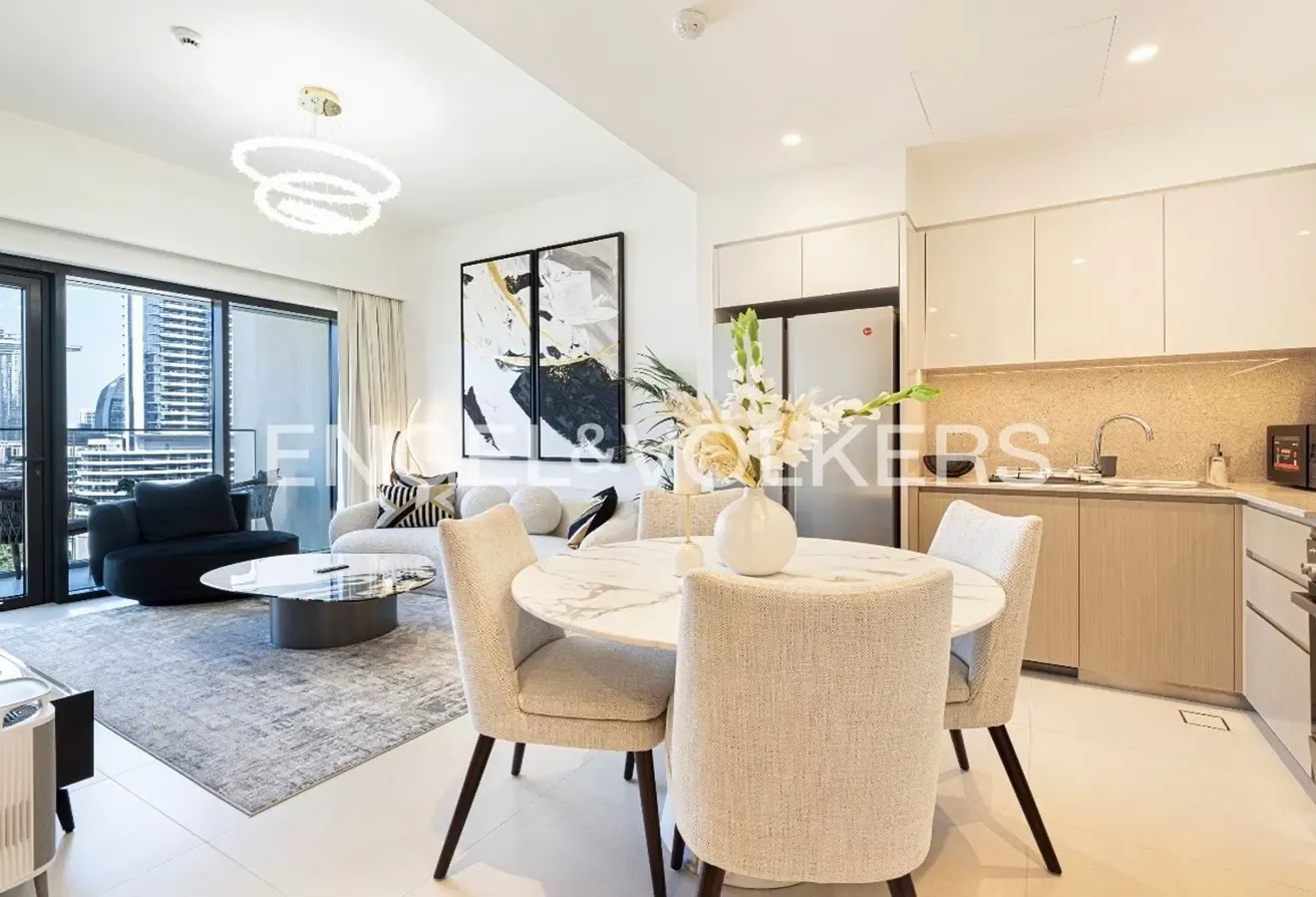 Burj Khalifa View | Fully Furnished I Vacant
