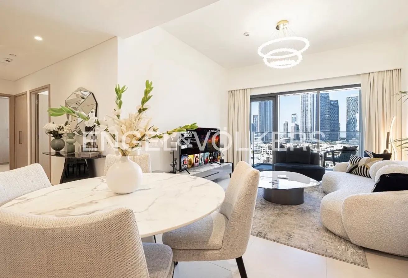 Burj Khalifa View | Fully Furnished I Vacant
