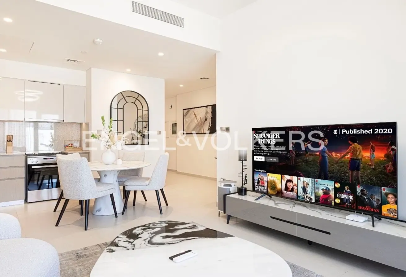 Burj Khalifa View | Fully Furnished I Vacant
