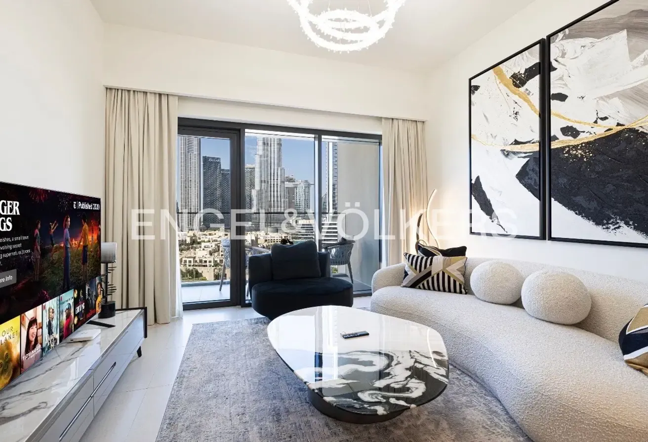 Burj Khalifa View | Fully Furnished I Vacant