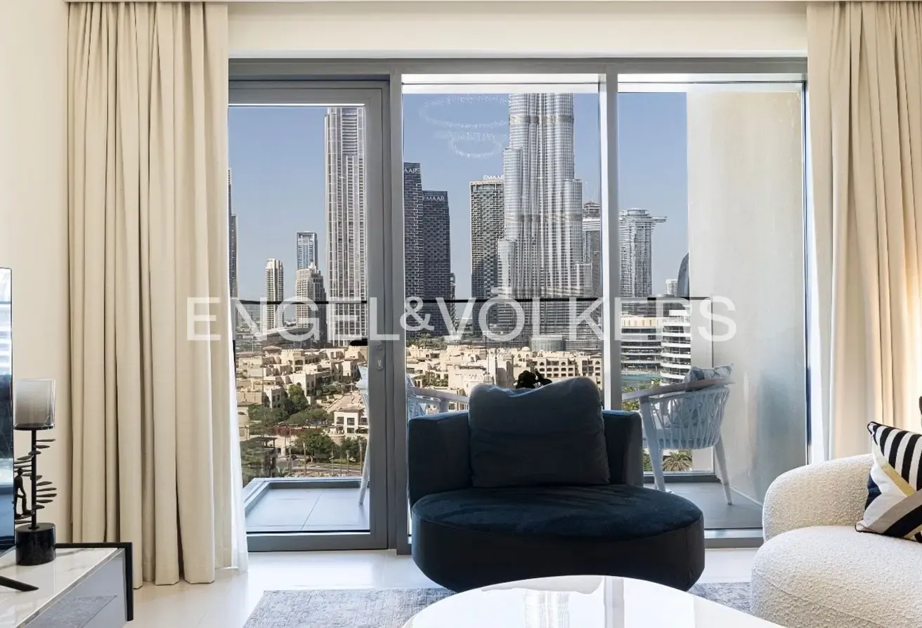 Burj Khalifa View | Fully Furnished I Vacant