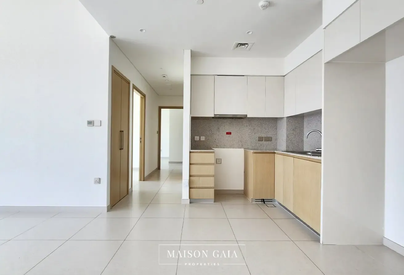 High Floor | 2 Balconies | Ready to Move