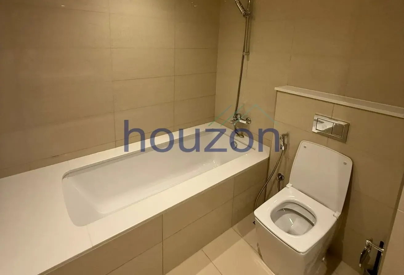 Burj Khalifa View 2BR | Furnished | Vacant