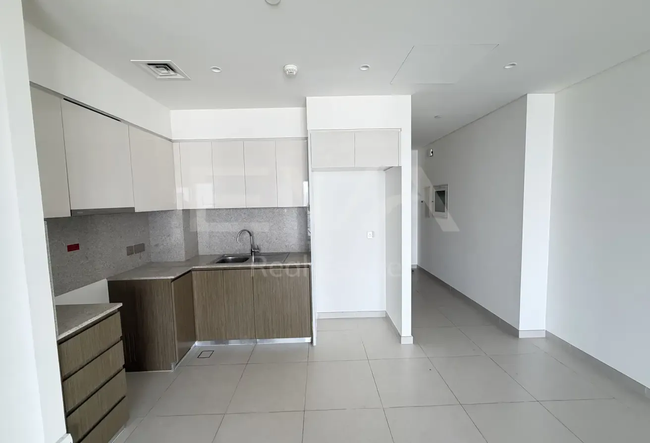 HiIGH FLOOR | VACANT NOW | SPACIOUS 2BR
