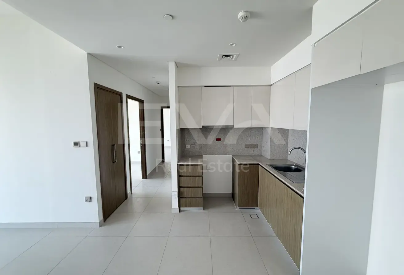 HiIGH FLOOR | VACANT NOW | SPACIOUS 2BR
