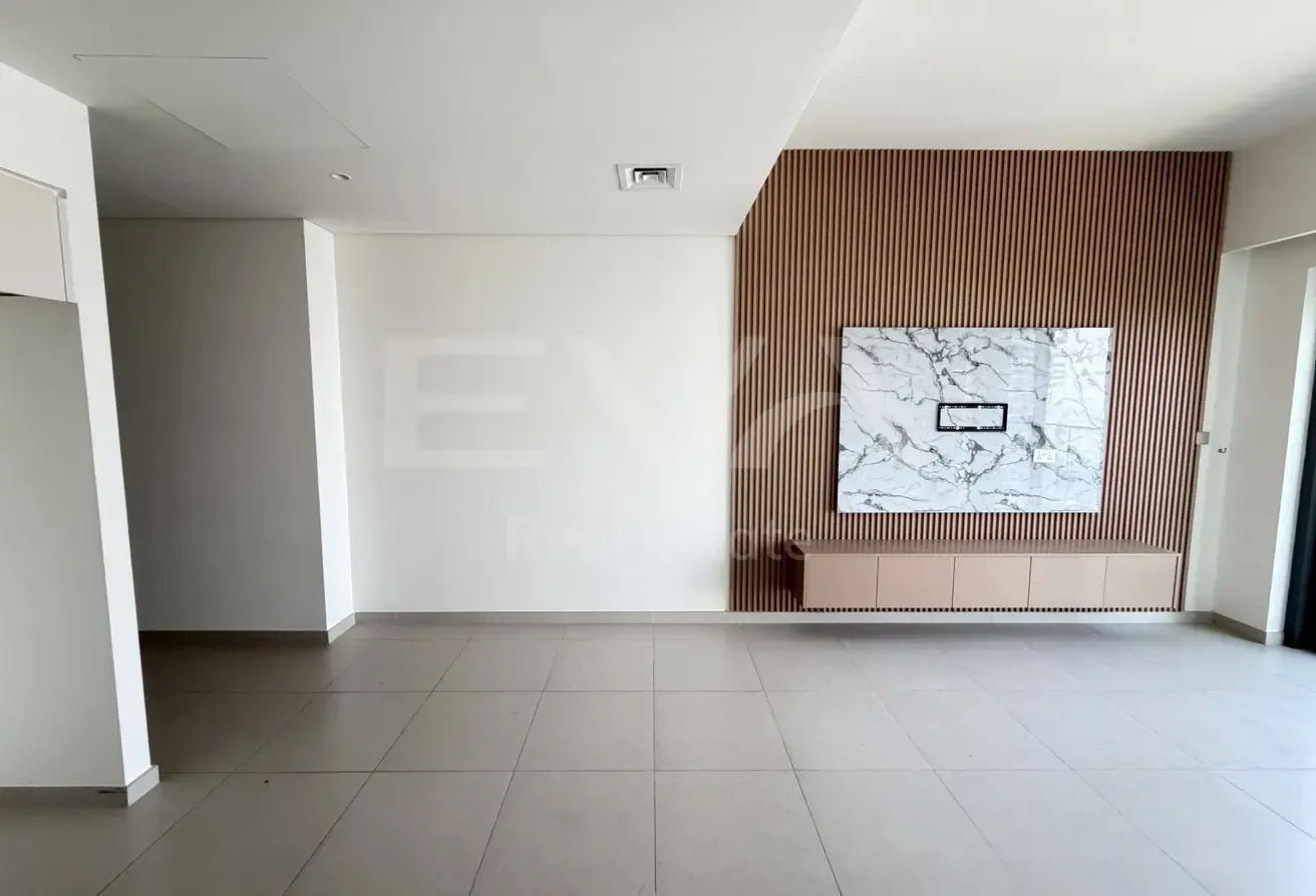 HiIGH FLOOR | VACANT NOW | SPACIOUS 2BR